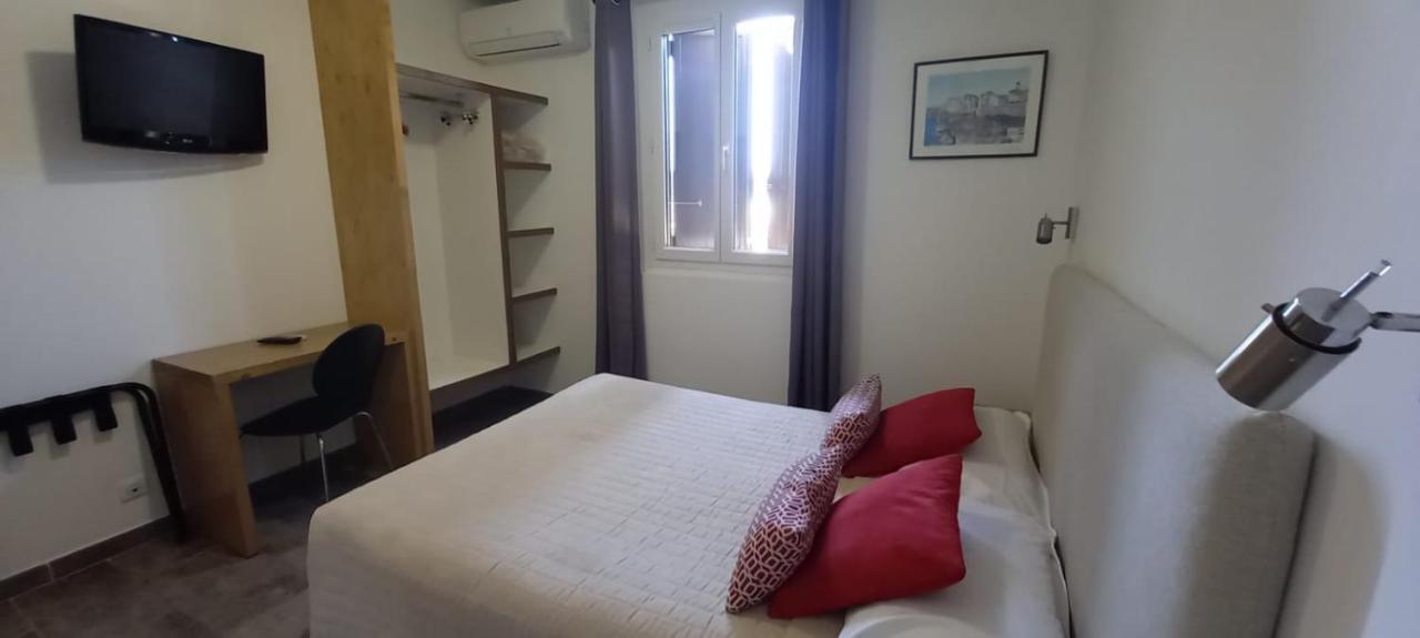 Hotel Du Golfe Bonifacio  Zewnętrze zdjęcie